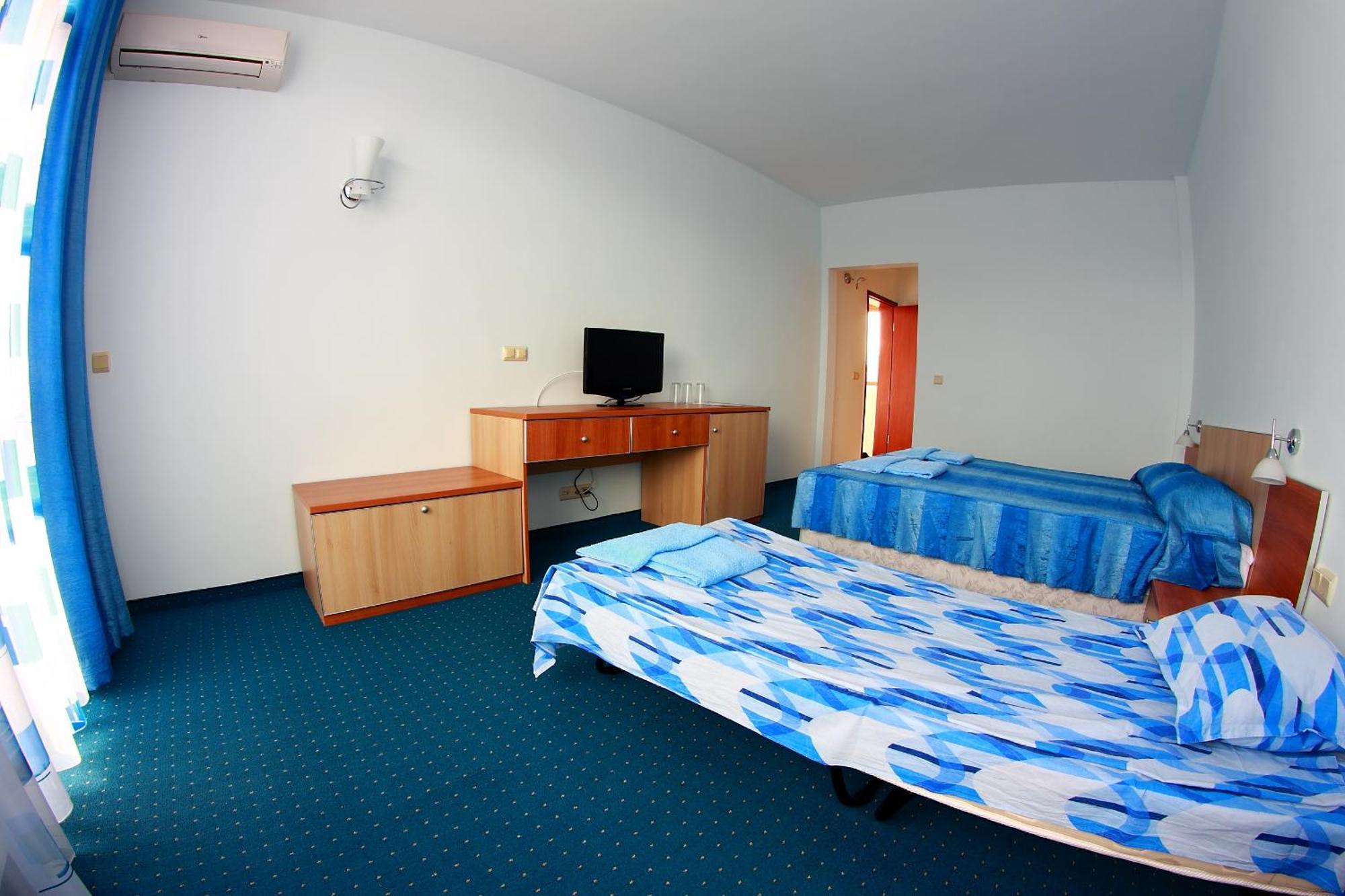 Hotel Akre Каварна Экстерьер фото